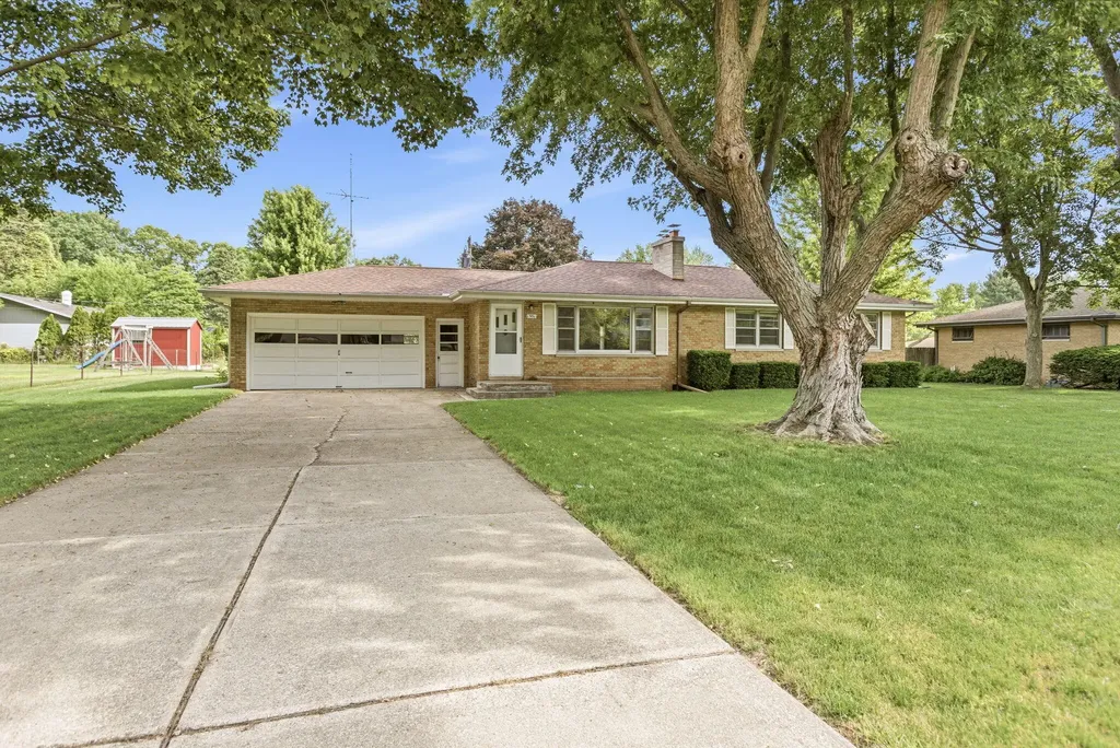 1551 S Windsor Drive St. Joseph Charter Township MI 49085
