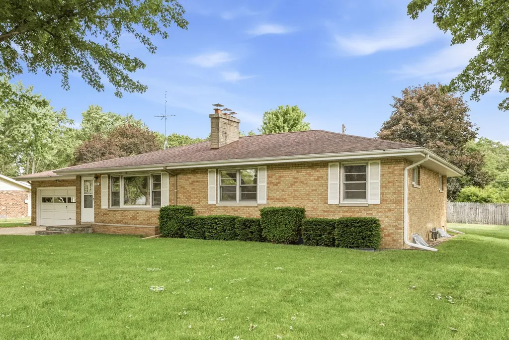 1551 S Windsor Drive St. Joseph Charter Township MI 49085