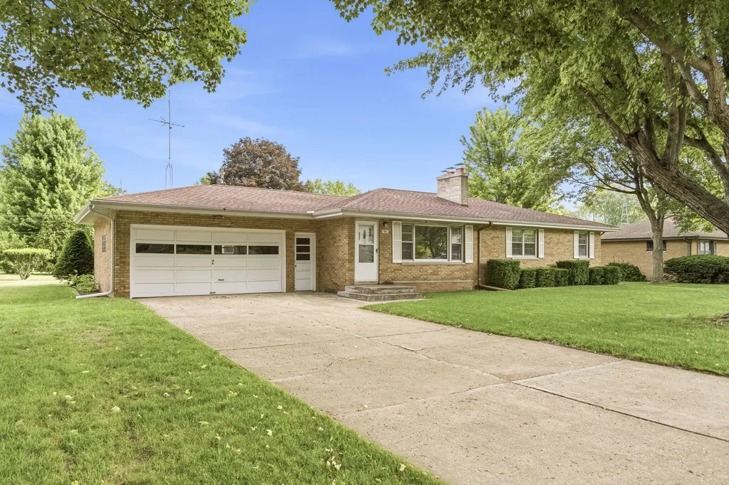 1551 S Windsor Drive St. Joseph Charter Township MI 49085