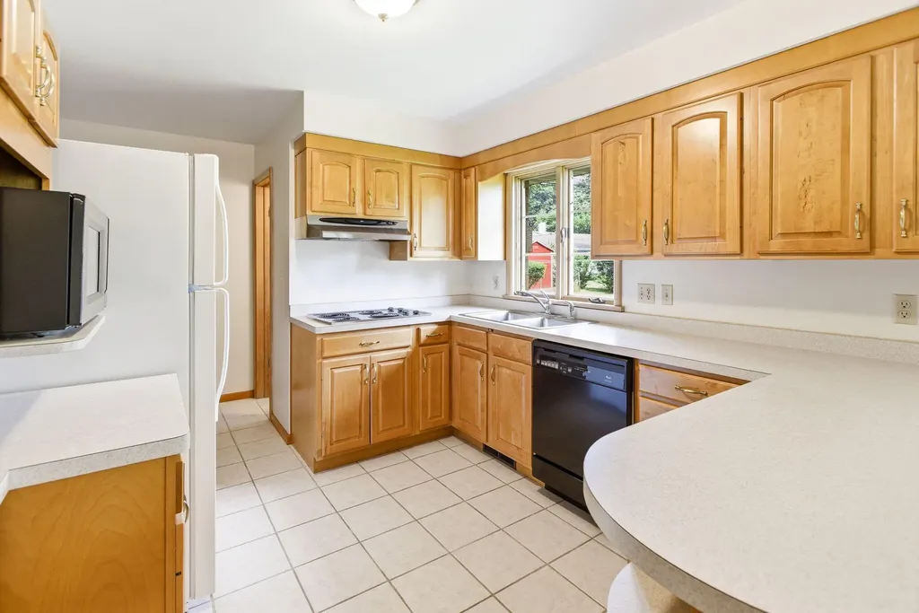 1551 S Windsor Drive St. Joseph Charter Township MI 49085
