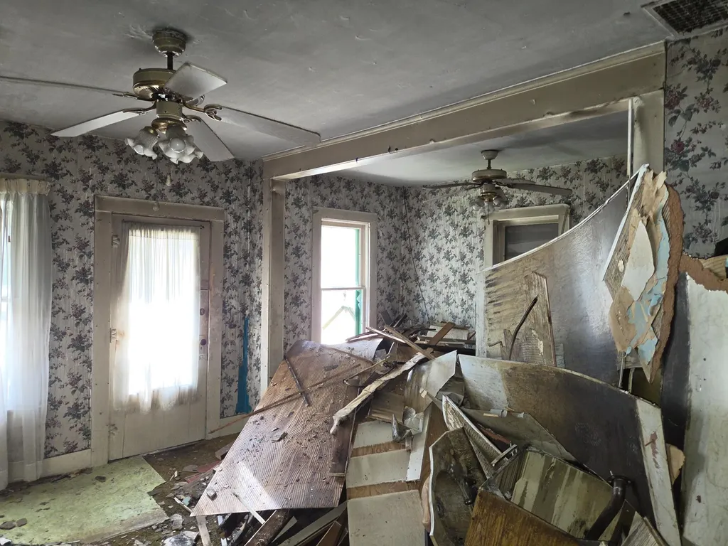 404 Mcomber Street Dowagiac City MI 49047