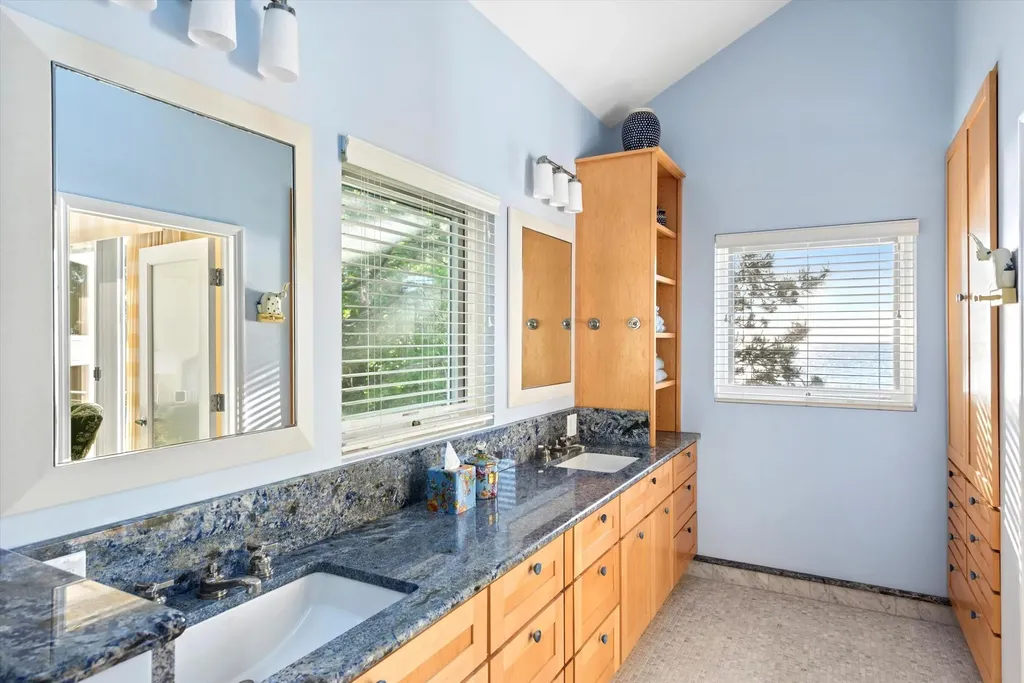 40808 Wilderness Dunes Lane Covert Township MI 49043