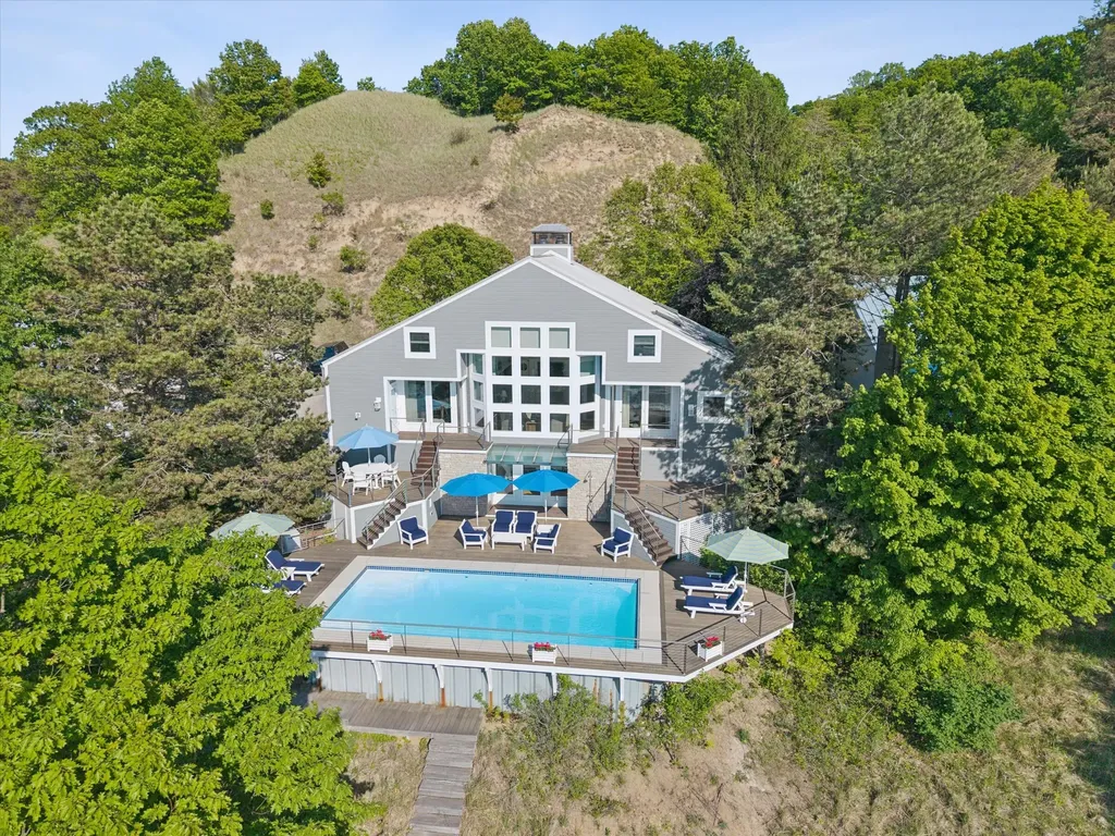 40808 Wilderness Dunes Lane Covert Township MI 49043
