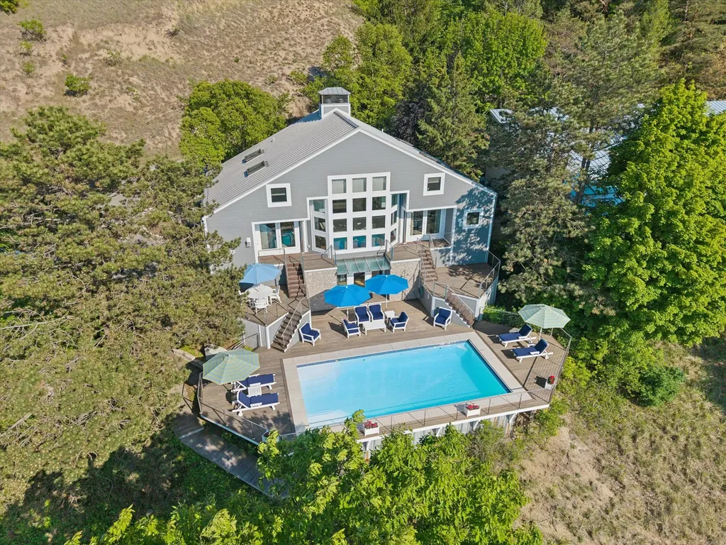 40808 Wilderness Dunes Lane Covert Township MI 49043