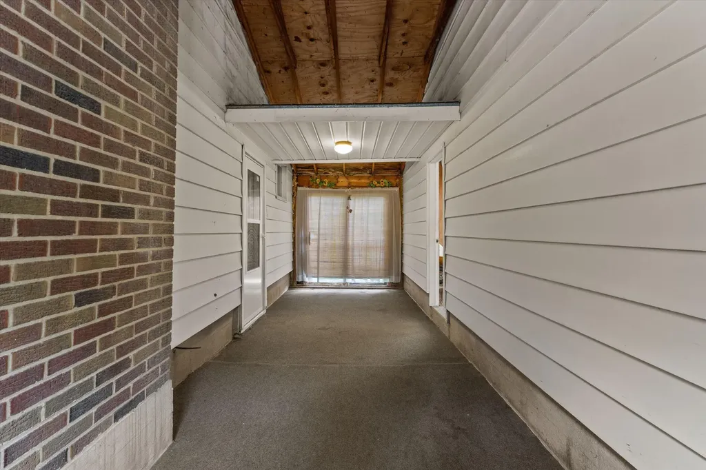 506 Main Street Buchanan City MI 49107