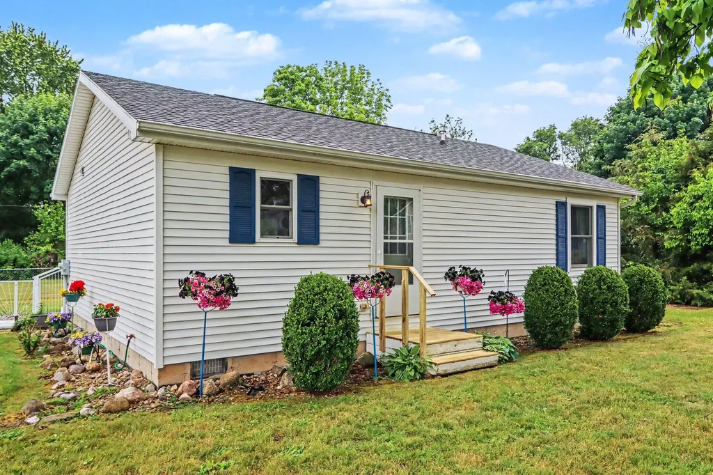 378 E Woodland Street Marcellus Village MI 49067