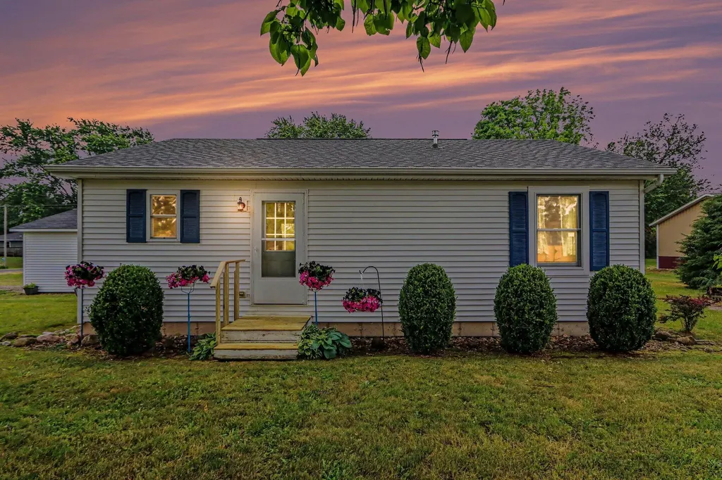 378 E Woodland Street Marcellus Village MI 49067