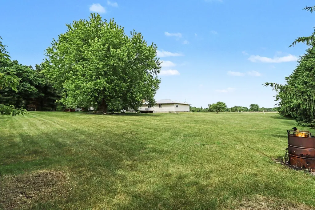 62852 Territorial Road Lawrence Township MI 49064