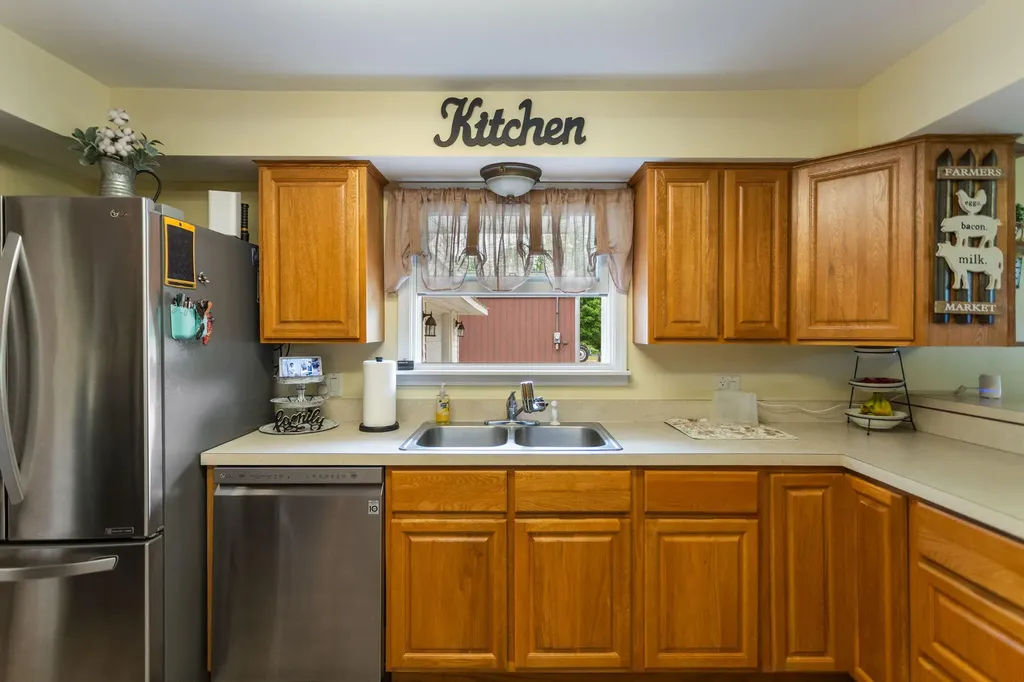 72354 M 43 South Haven Charter Township MI 49090