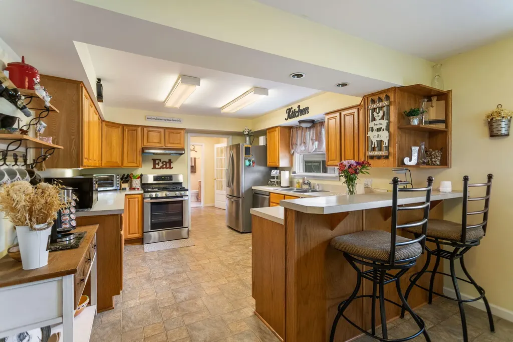 72354 M 43 South Haven Charter Township MI 49090
