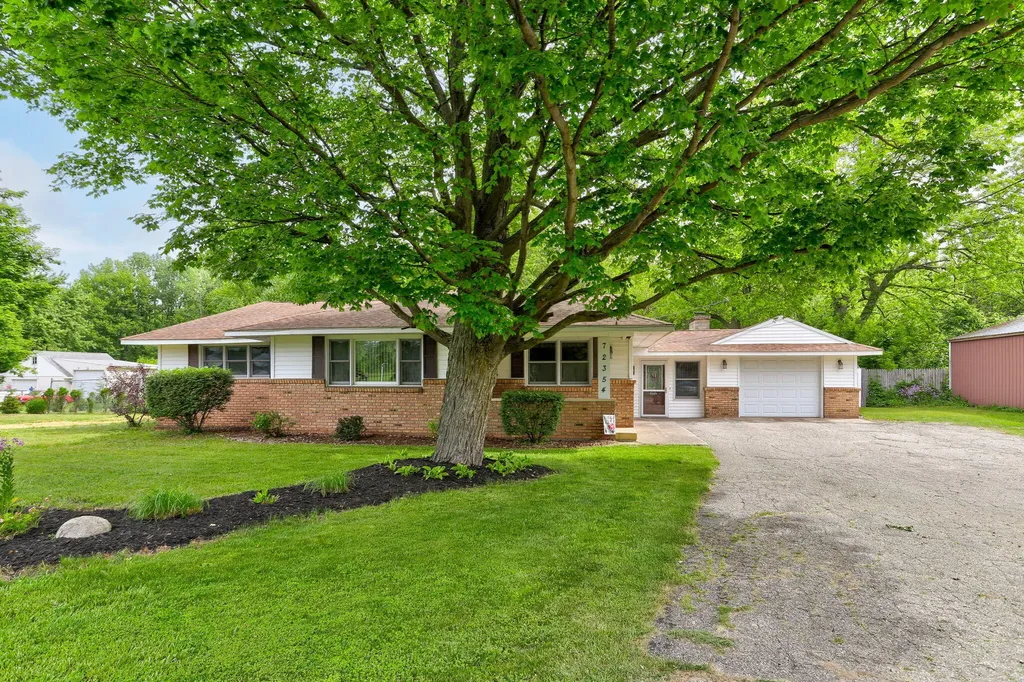 72354 M 43 South Haven Charter Township MI 49090