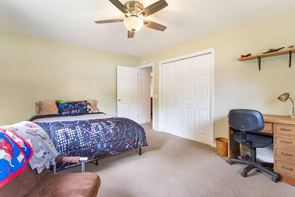 72354 M 43 South Haven Charter Township MI 49090