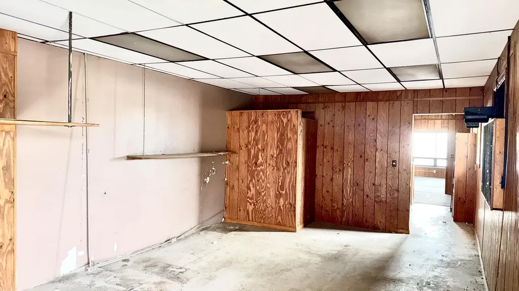 1015 E Napier Avenue Benton Charter Township MI 49022