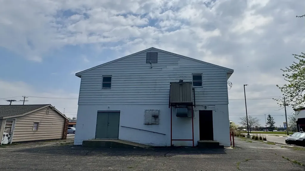 1015 E Napier Avenue Benton Charter Township MI 49022
