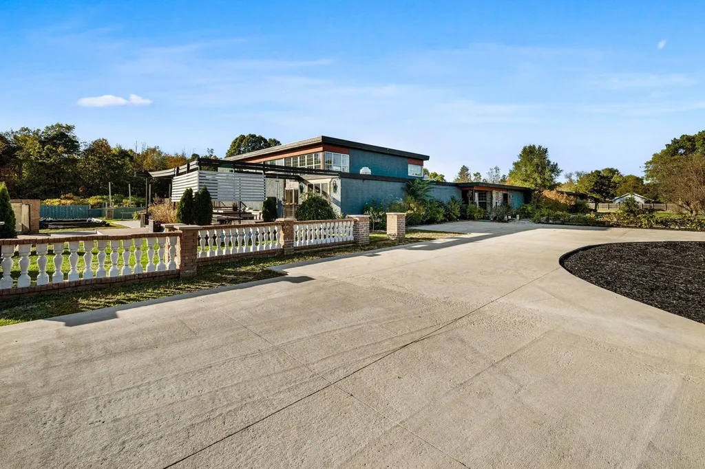 70700 Ironwood Drive Milton Township MI 49120