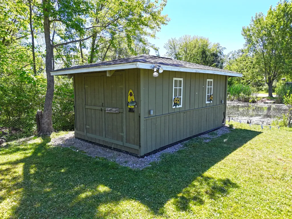 66205 94th Avenue Keeler Township MI 49047