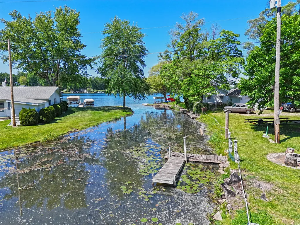 66205 94th Avenue Keeler Township MI 49047