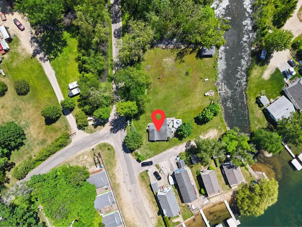 66205 94th Avenue Keeler Township MI 49047