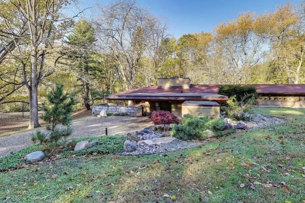 11185 Hawthorne Drive Charleston Township MI 49053