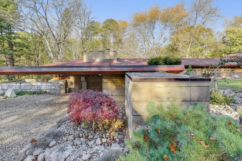 11185 Hawthorne Drive Charleston Township MI 49053
