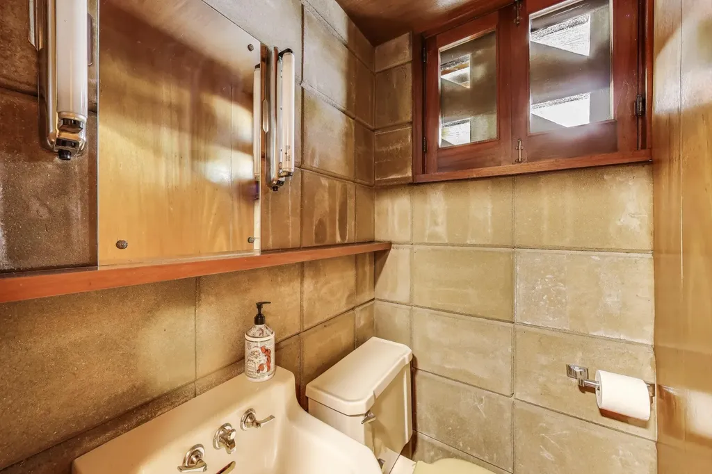 11185 Hawthorne Drive Charleston Township MI 49053