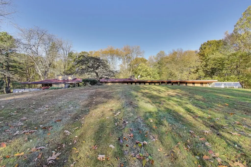 11185 Hawthorne Drive Charleston Township MI 49053