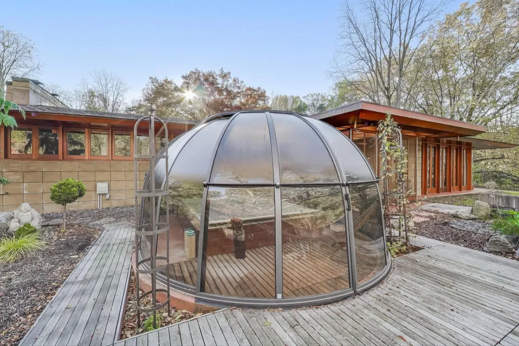 11185 Hawthorne Drive Charleston Township MI 49053
