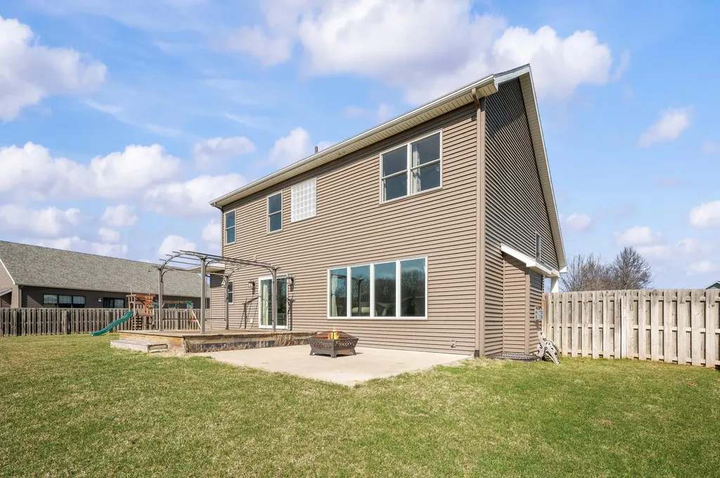 1835 Fox Prairie Road Lincoln Charter Township MI 49085