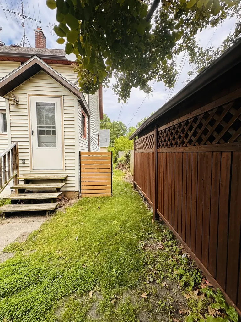 1409 Hagar Court St. Joseph City MI 49085