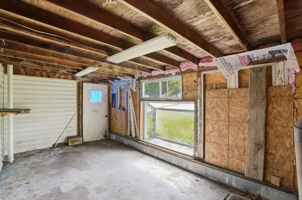 1525 S Dangl Road Muskegon Charter Township MI 49442