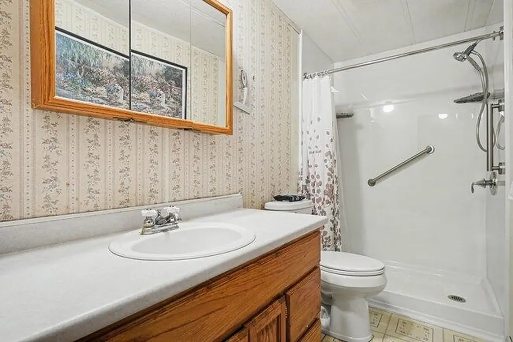 71117 County Road 384 South Haven Charter Township MI 49090