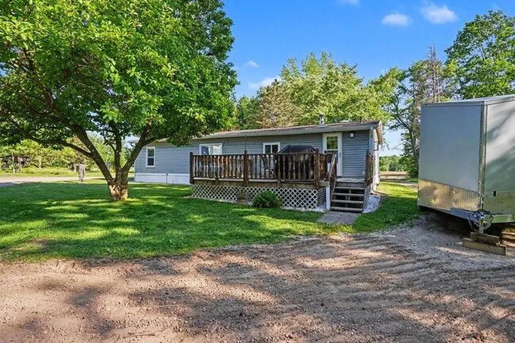 71117 County Road 384 South Haven Charter Township MI 49090