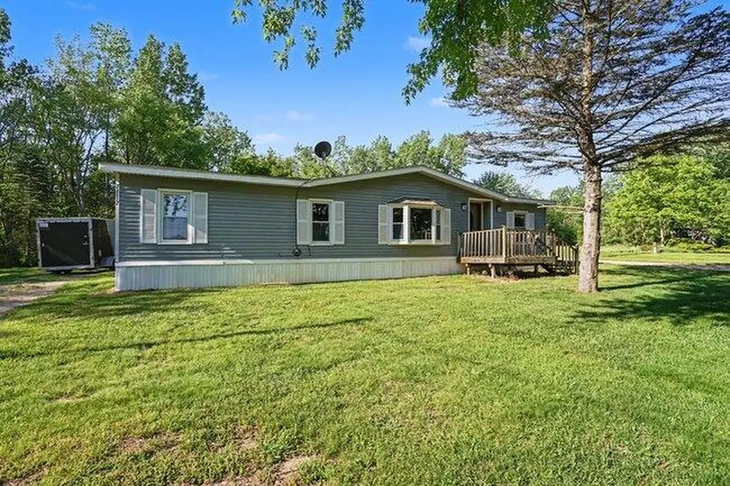71117 County Road 384 South Haven Charter Township MI 49090