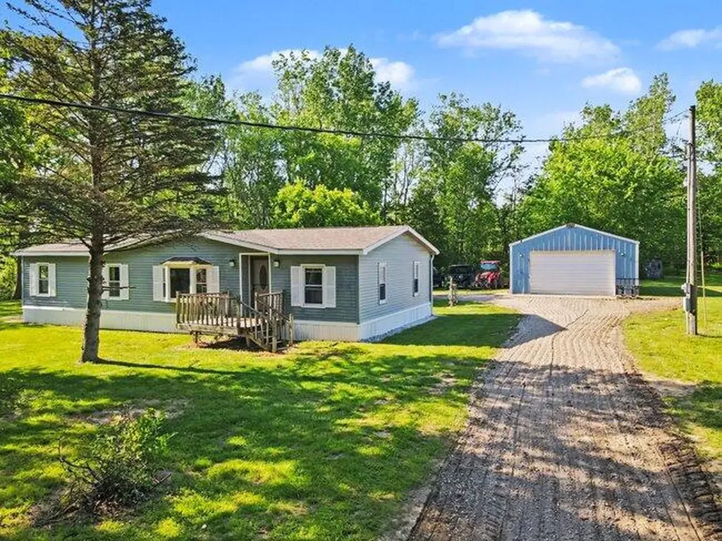 71117 County Road 384 South Haven Charter Township MI 49090