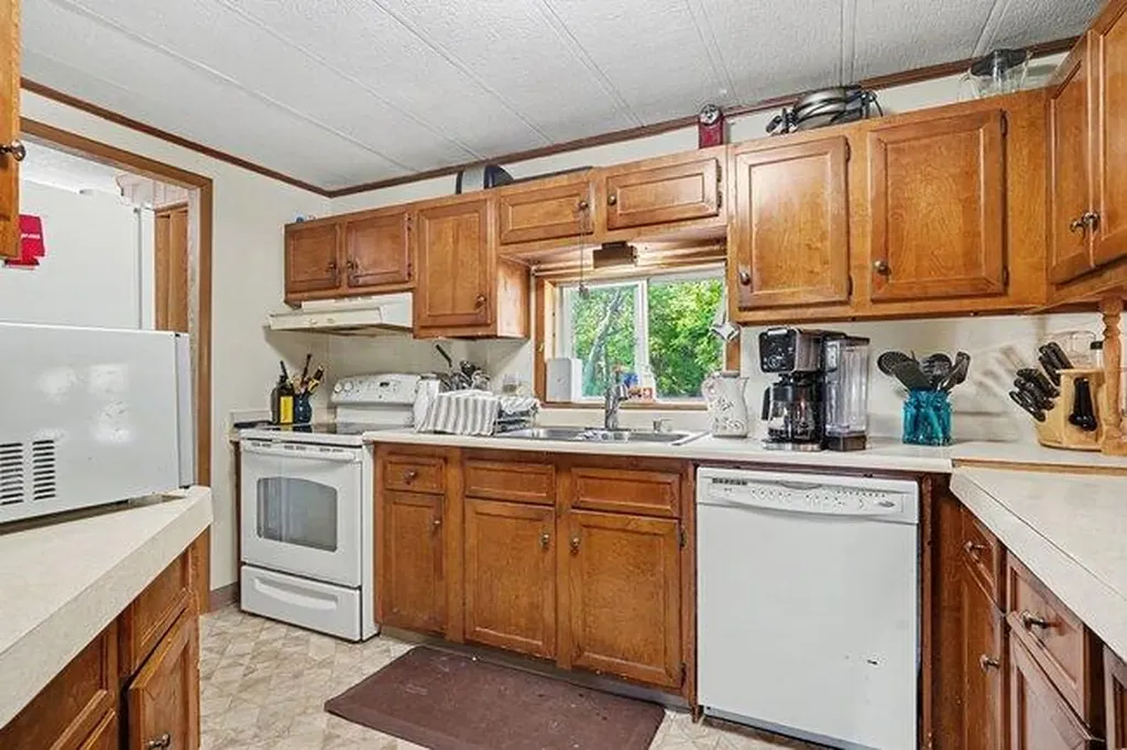 71117 County Road 384 South Haven Charter Township MI 49090