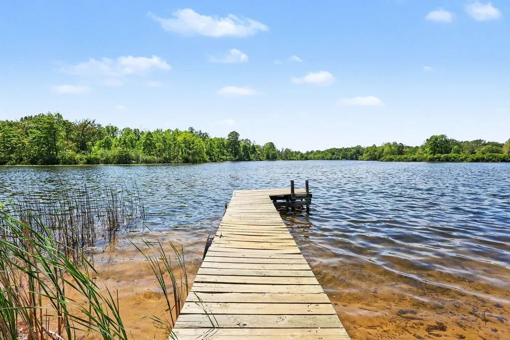 47233 Cr 380 Columbia Township MI 49056