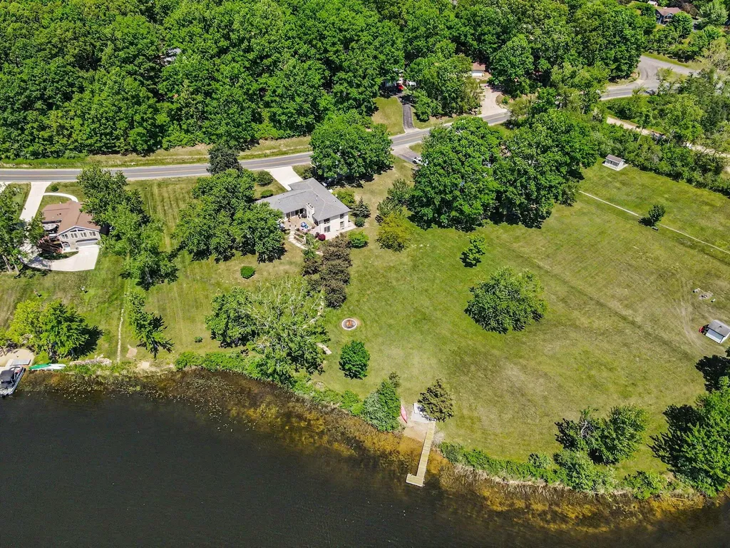 47233 Cr 380 Columbia Township MI 49056