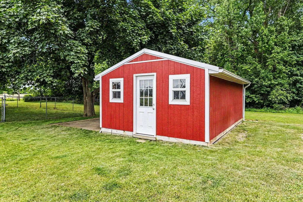 7222 Hollywood Road Royalton Township MI 49103