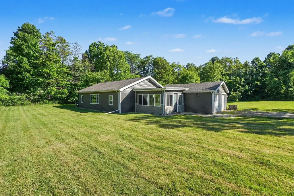 70068 Michigan 43 South Haven Charter Township MI 49090