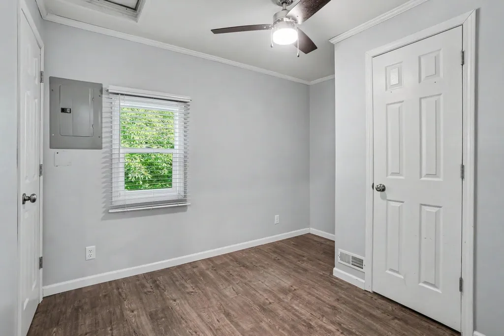 70068 Michigan 43 South Haven Charter Township MI 49090