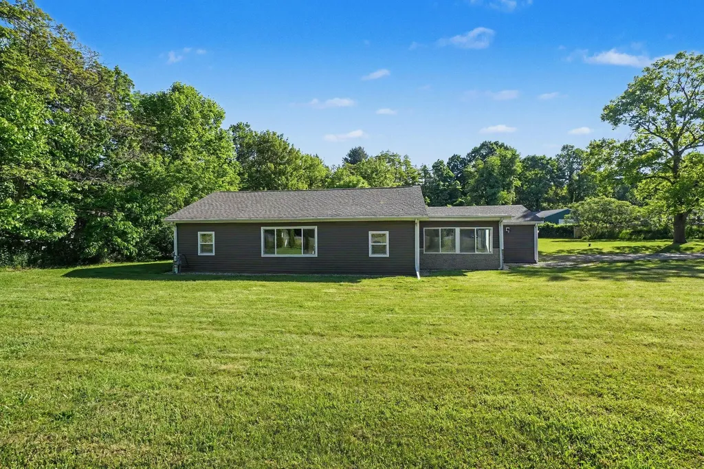 70068 Michigan 43 South Haven Charter Township MI 49090