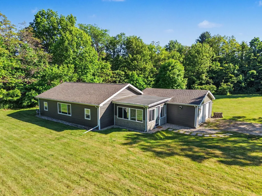 70068 Michigan 43 South Haven Charter Township MI 49090