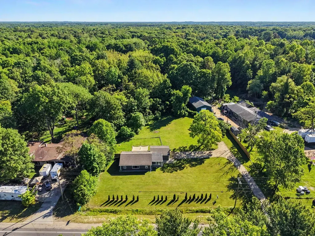 70068 Michigan 43 South Haven Charter Township MI 49090