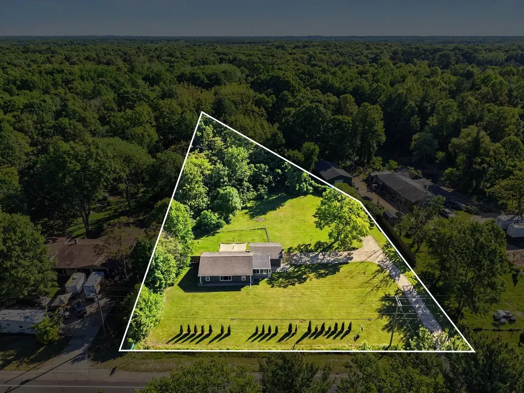70068 Michigan 43 South Haven Charter Township MI 49090