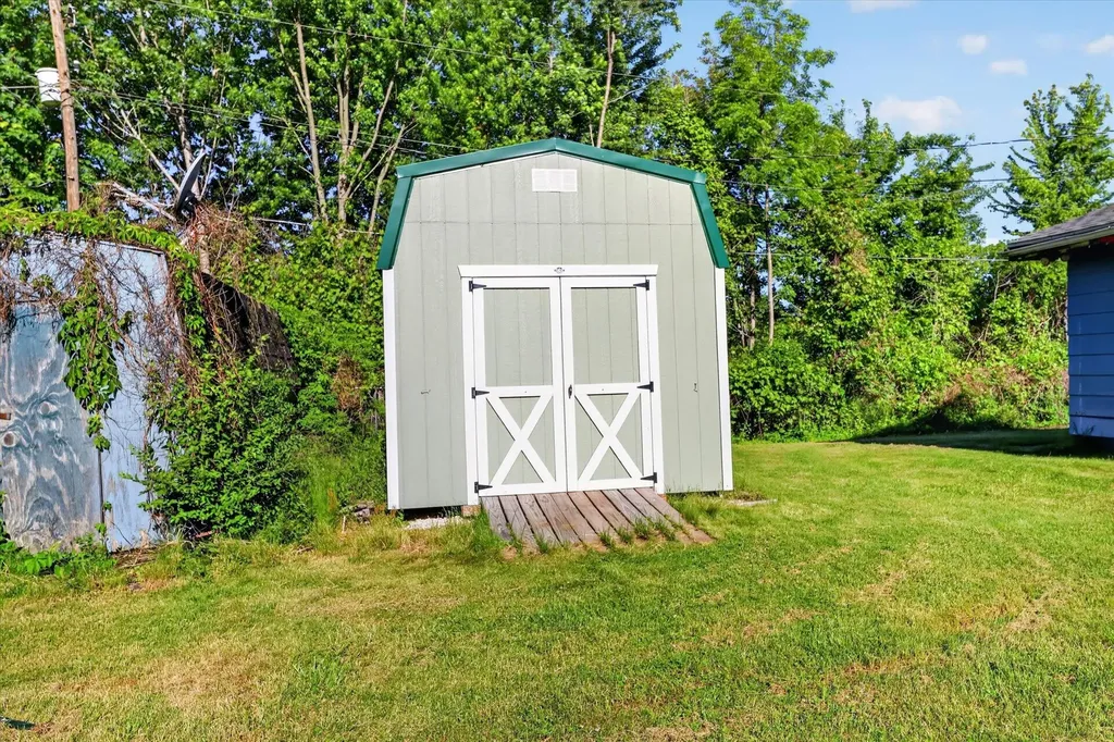 974 Emerson Avenue Benton Charter Township MI 49022