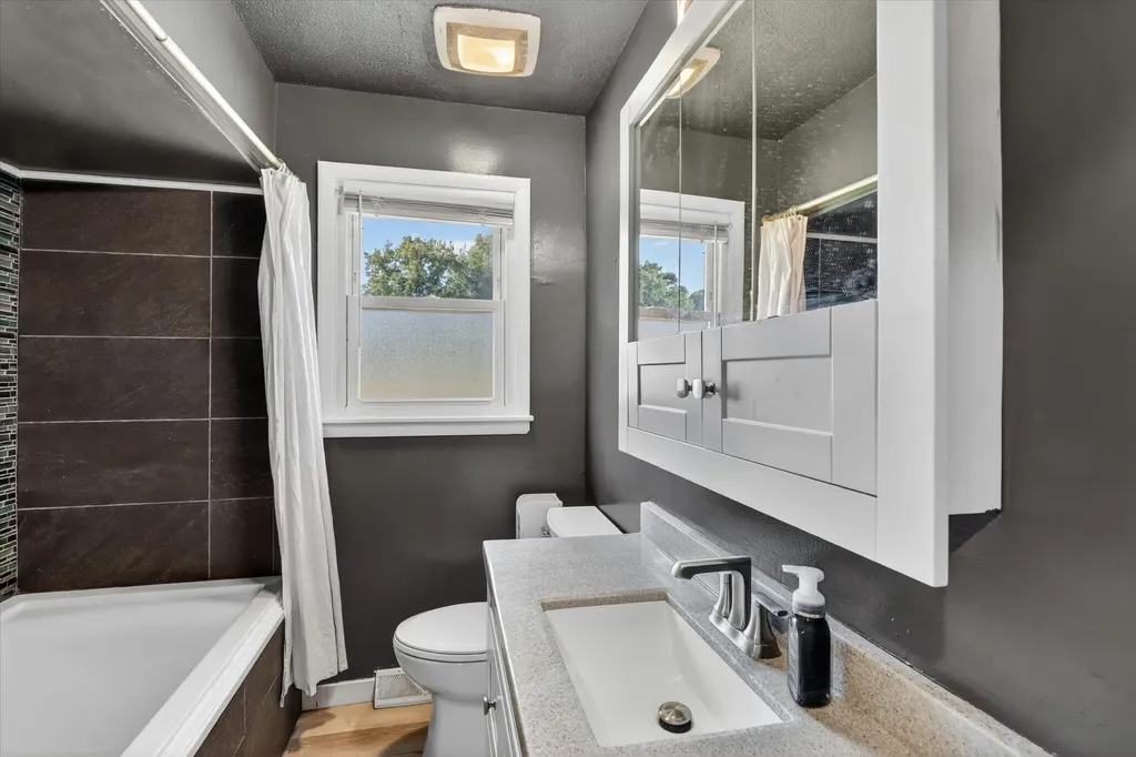 974 Emerson Avenue Benton Charter Township MI 49022