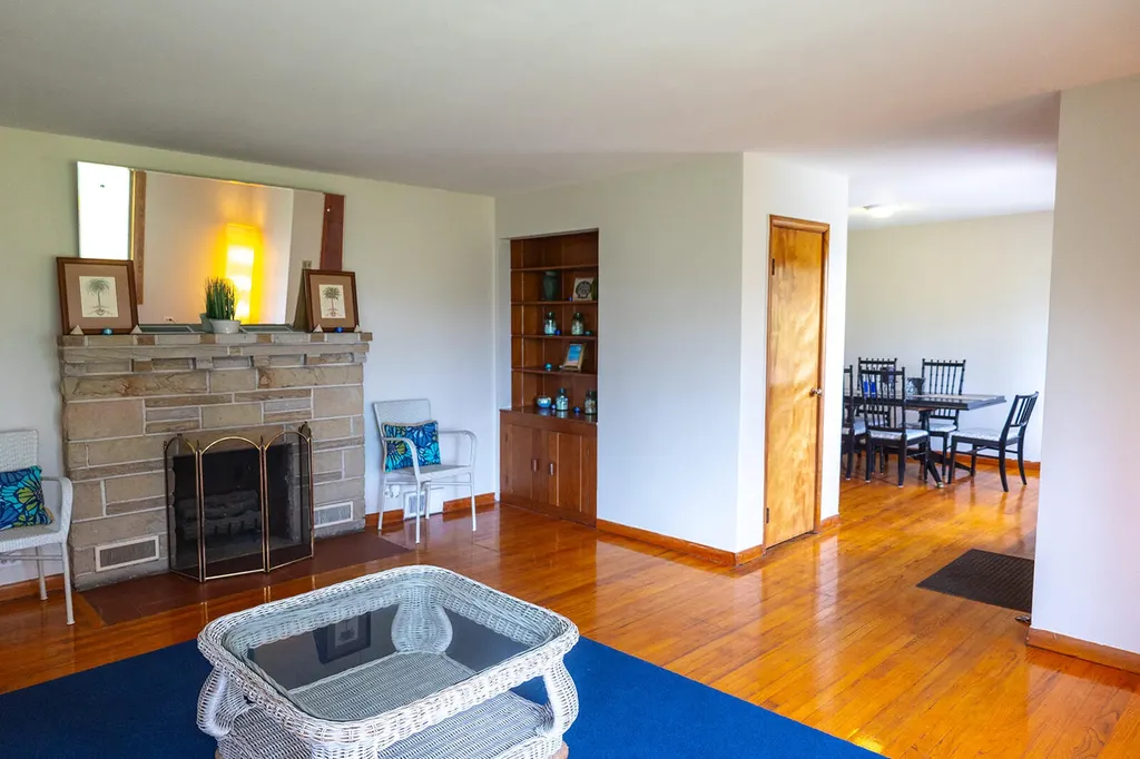 1359 Bell Avenue New Buffalo City MI 49117