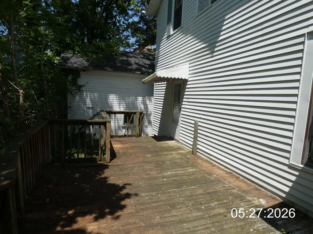 814 Central Place Kalamazoo City MI 49008