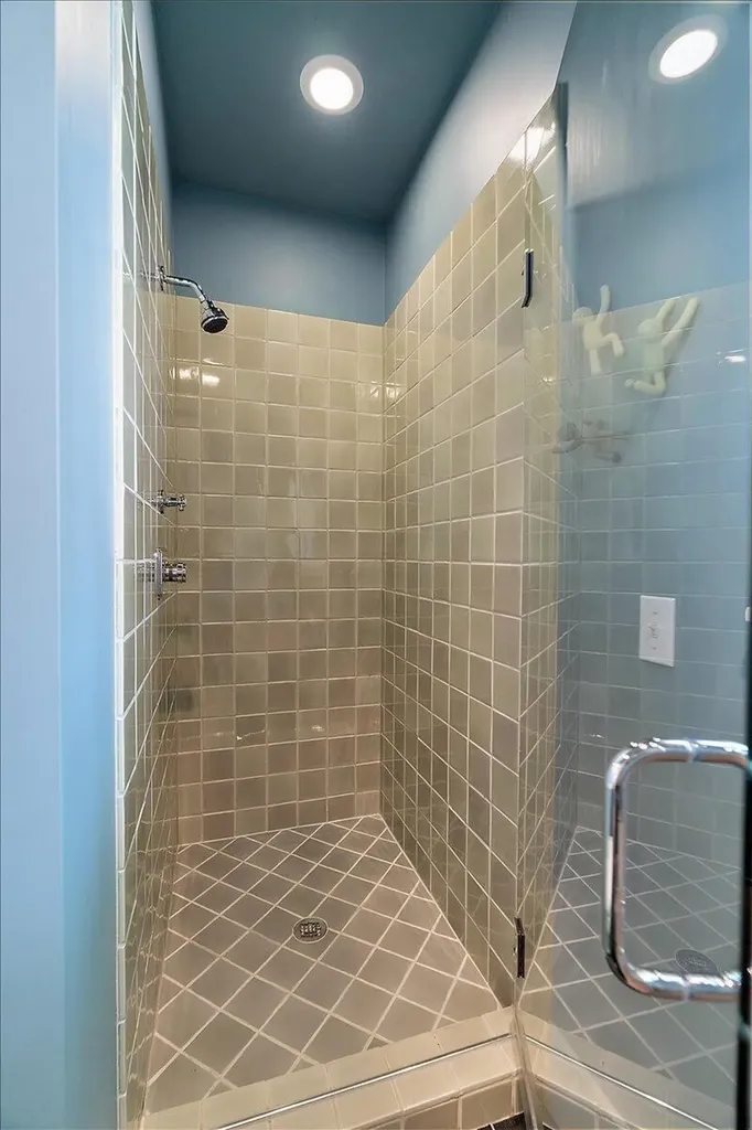7957 Barbaras Way Chikaming Township MI 49115