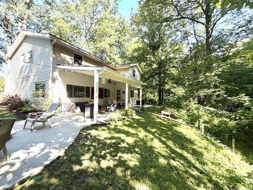 723 Arbor Court South Haven City MI 49090
